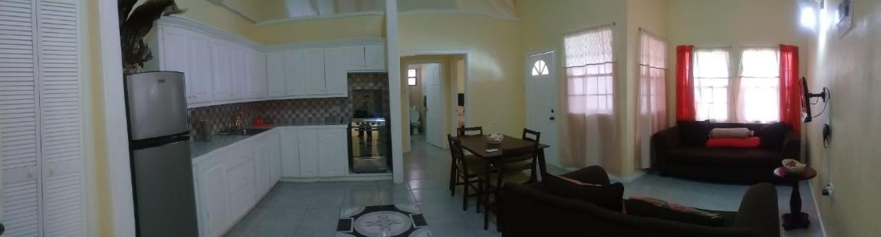 Laborie Southern Haven Guesthouse מראה חיצוני תמונה